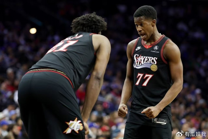 恩比德复出轰35+7助攻领跑联盟前五，美媒低估其