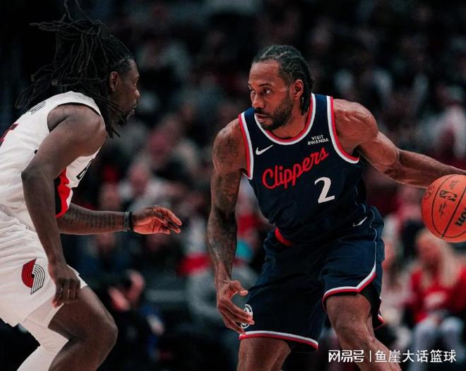 开拓者力克快船夏普复出助球队大胜，伦纳德创