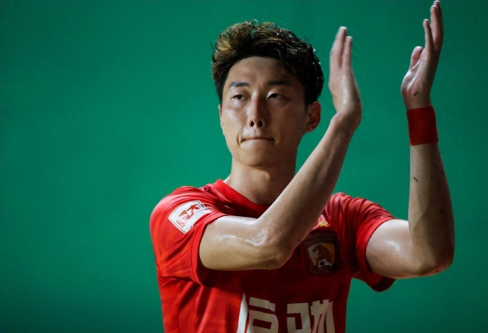 山东鲁能双将状态起伏引热议 崔康熙慧眼激活高